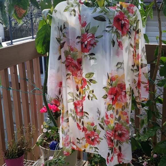 Other - *HP* Sheer Floral Coverup